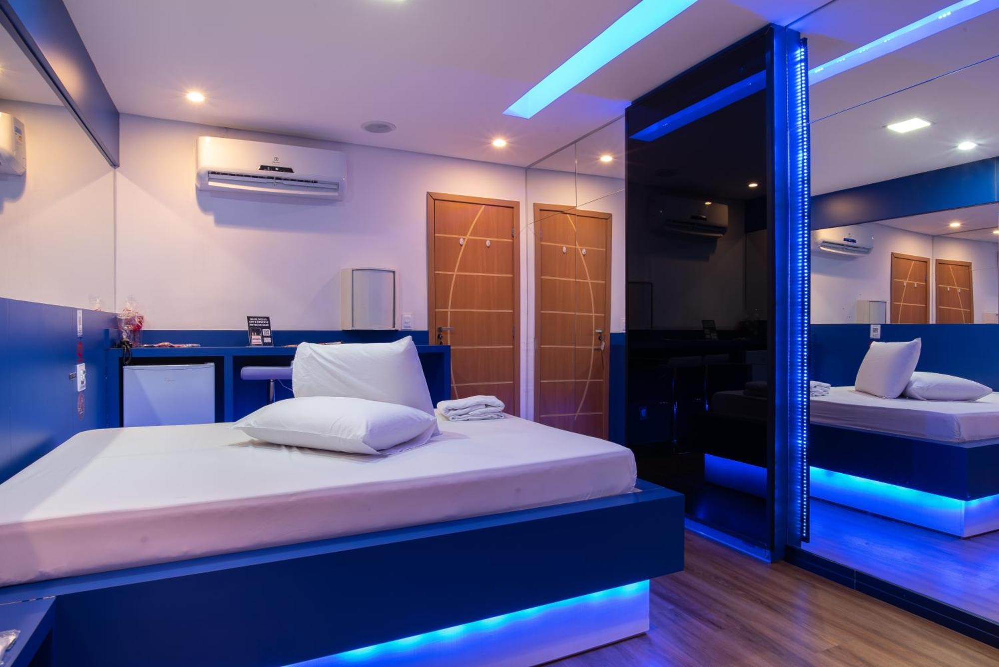 Motel Fantasy 4 (Adults Only) Бело Оризонти Екстериор снимка